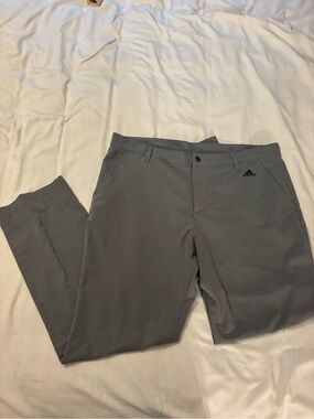 ☘️ adidas Men's Gray Performance Pants 38x32